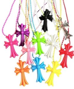 Collar Cruz CHROME HEARTS de PVC Vibrante | Streetwear
