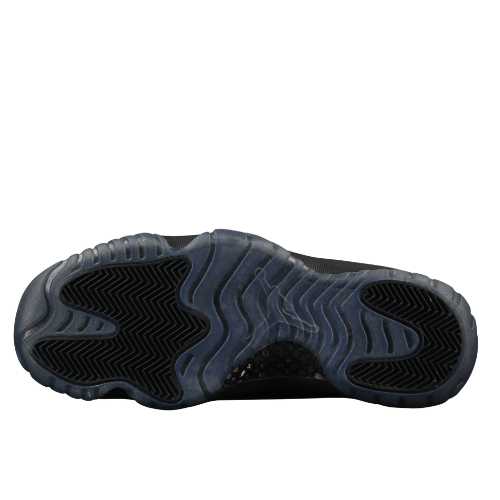 Air Jordan Retro 11 "Cap and Gown" - Imagen 3