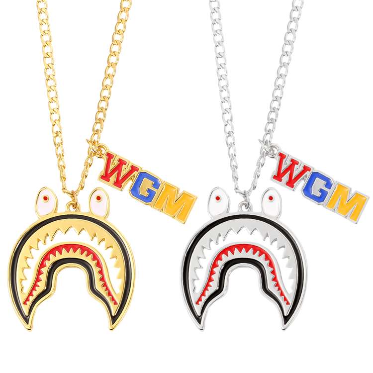 Collar BAPE "Dorado/Plateado" WGM