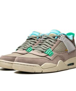 Air Jordan Retro 4 "Union Taupe Haze"