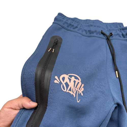 Conjunto NIKE TECH x SYNA CENTRAL CEE "Negro/Azul" Algodón ALTA CALIDAD - Imagen 8