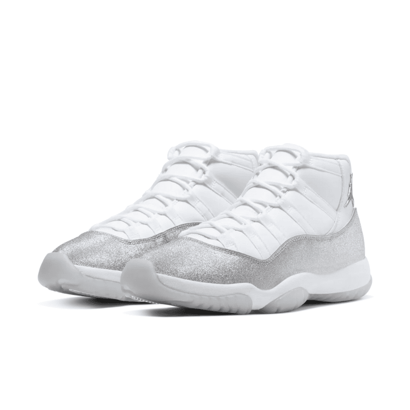 Air Jordan Retro 11 "Vast Grey"