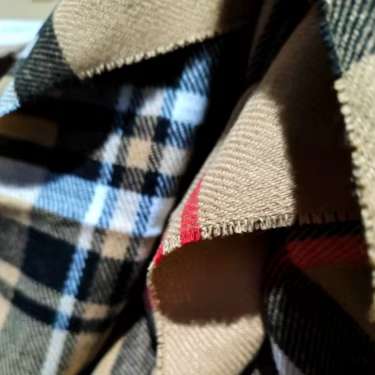 Bufanda BURBERRY "Clásicas" 195x35cm - Imagen 2