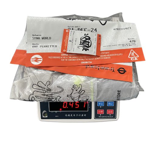 Conjunto SYNA WORLD CORTAVIENTO "Blanco/Gris" + BOLSA Y STICKERS - Imagen 7
