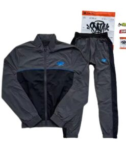 Conjunto SYNA WORLD CORTAVIENTO "Negro/Azul" + BOLSA Y STICKERS