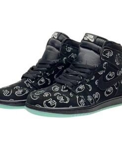 Air Jordan Retro 1 KAWS "Black - Negro"