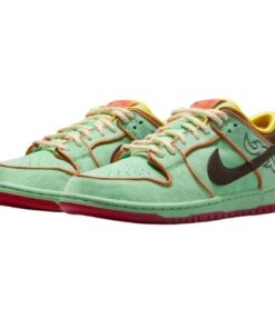 NIKE SB DUNK LOW "Tourmaline"