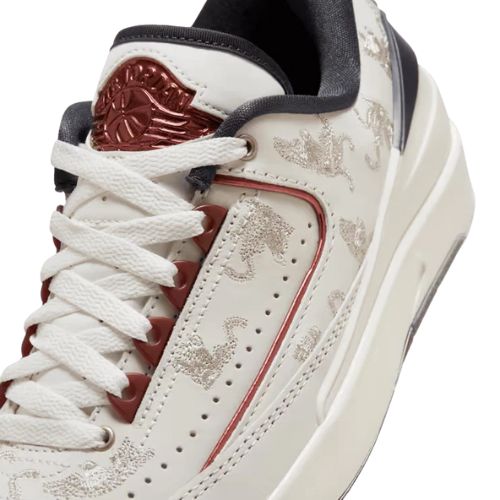 Air Jordan Retro 2 LOW "Year of the Dragon" - Imagen 4