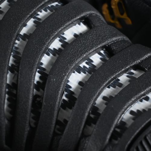 Air Jordan Retro 12 "The Master" Negras - Imagen 4