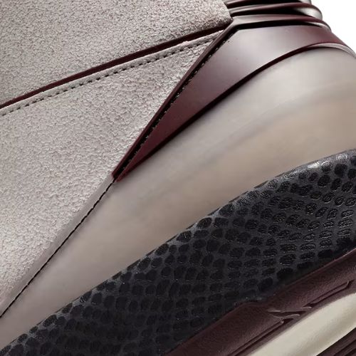 Air Jordan Retro 2 "Sail and Burgundy" - Imagen 5