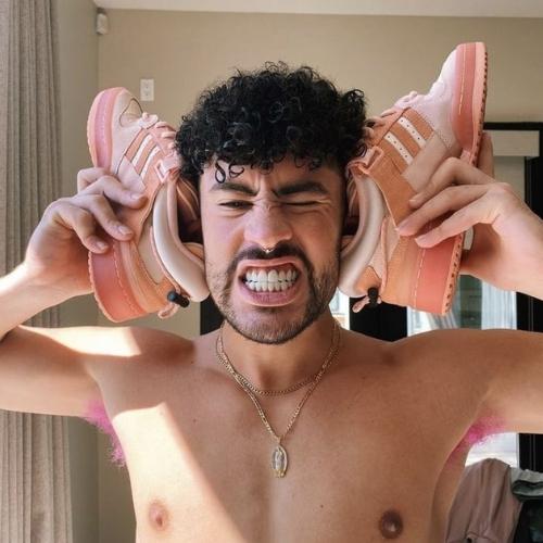 Zapatillas Adidas Forum x BAD BUNNY Buckle Low "ROSAS" - Imagen 2