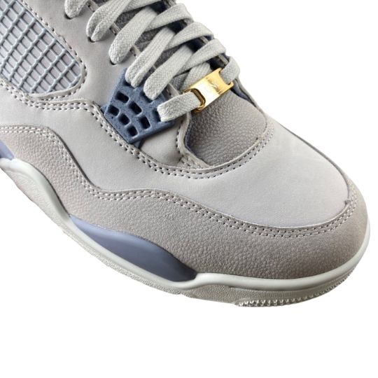 Air Jordan Retro 4 "UNC" PE First Class Celeste - Imagen 4