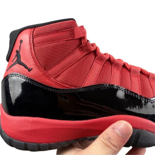 Air Jordan Retro 11 "Toro Red Deadpool" Black Red Negro Rojo - Imagen 2