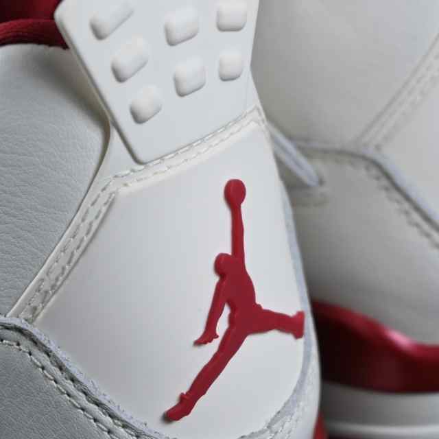 Air Jordan Retro 4 "Sierra Red Kisses Valentine Day 2026" Blancas Rojas - Imagen 6