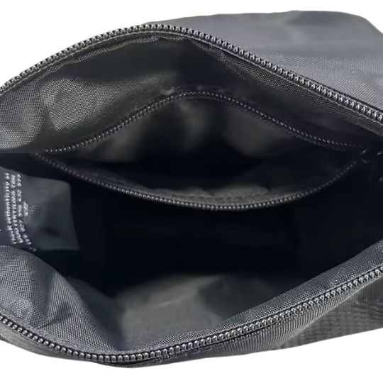 Bolso TRAPSTAR x SYNA WORLD – GOLD ROSE Hebilla Metalica - Imagen 4
