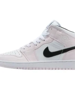Nike Air Jordan 1 Retro ”Barely Rose" Rosa