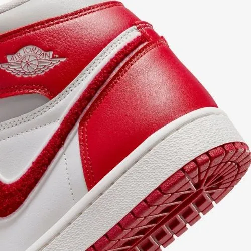 Nike Air Jordan 1 Retro "Newstalgia Chenille" Rojo - Imagen 2