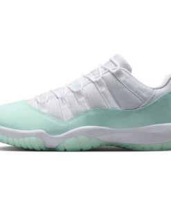Air Jordan 11 Retro Low "Igloo" Charol Verde Menta Blanca